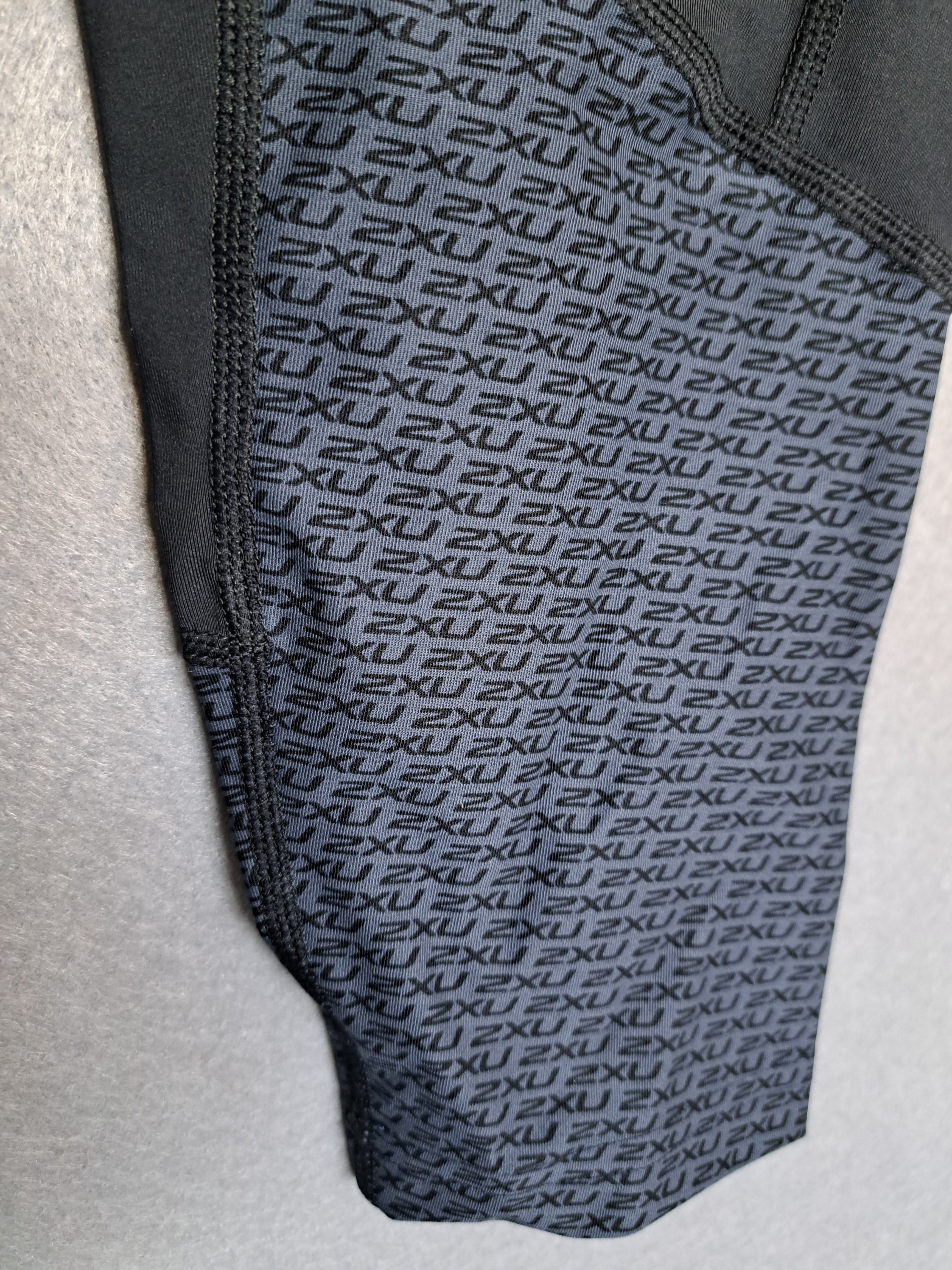 2XU Accelerate Compression 7/8 Tights, Damen, Black/Grey Reflective