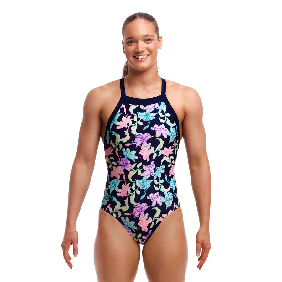 Tragebild Badeanzug von vorne