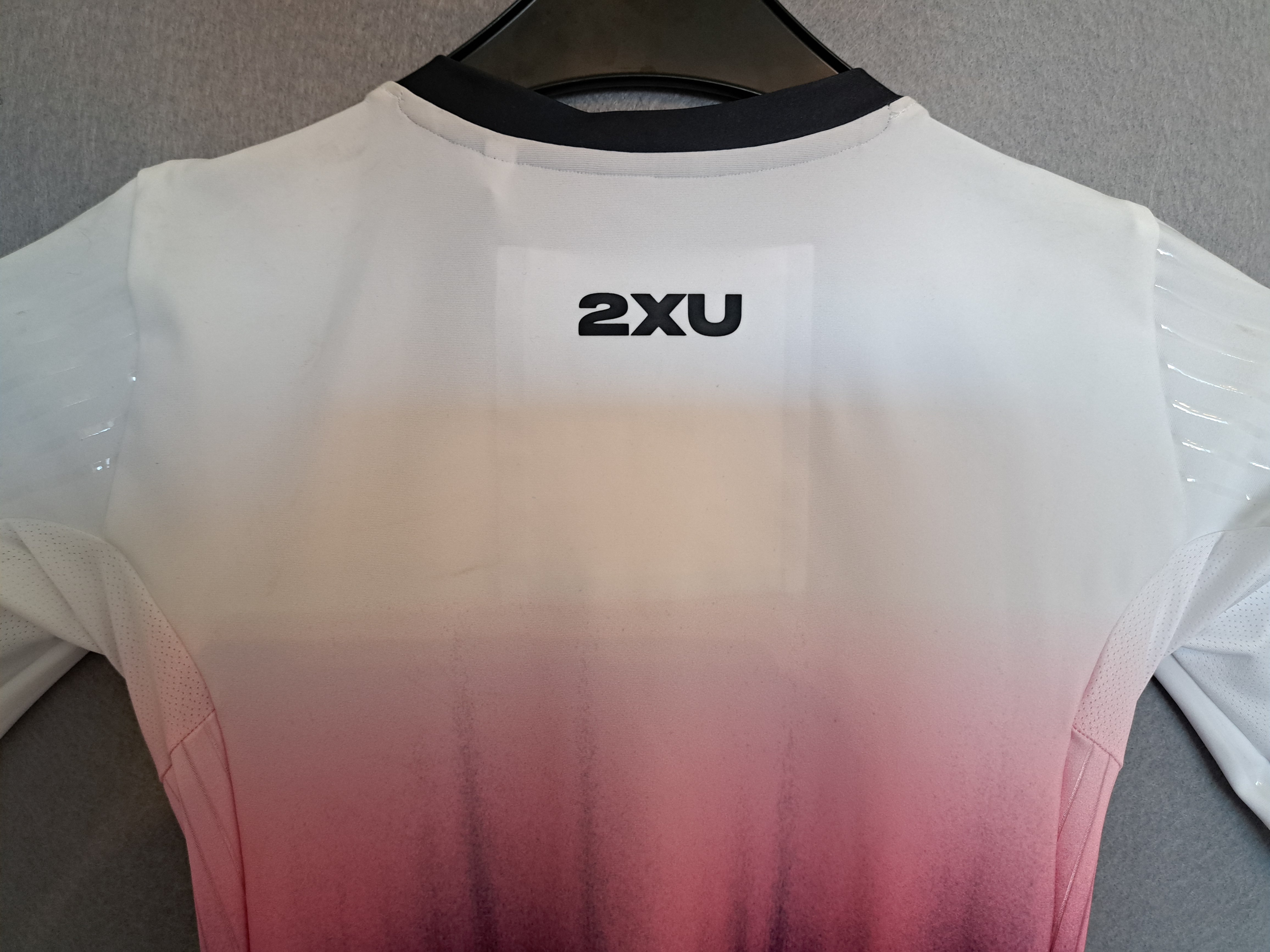 Verschmutzung oberer Bereich hinten