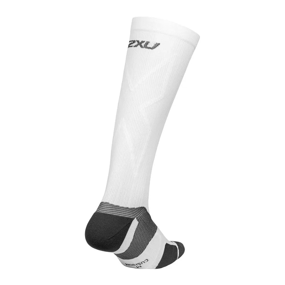 2XU VECTR Cushion Full Length Socks, White/Grey