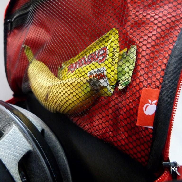 Zone3 Award Winning Transition Backpack, schwarz/rot