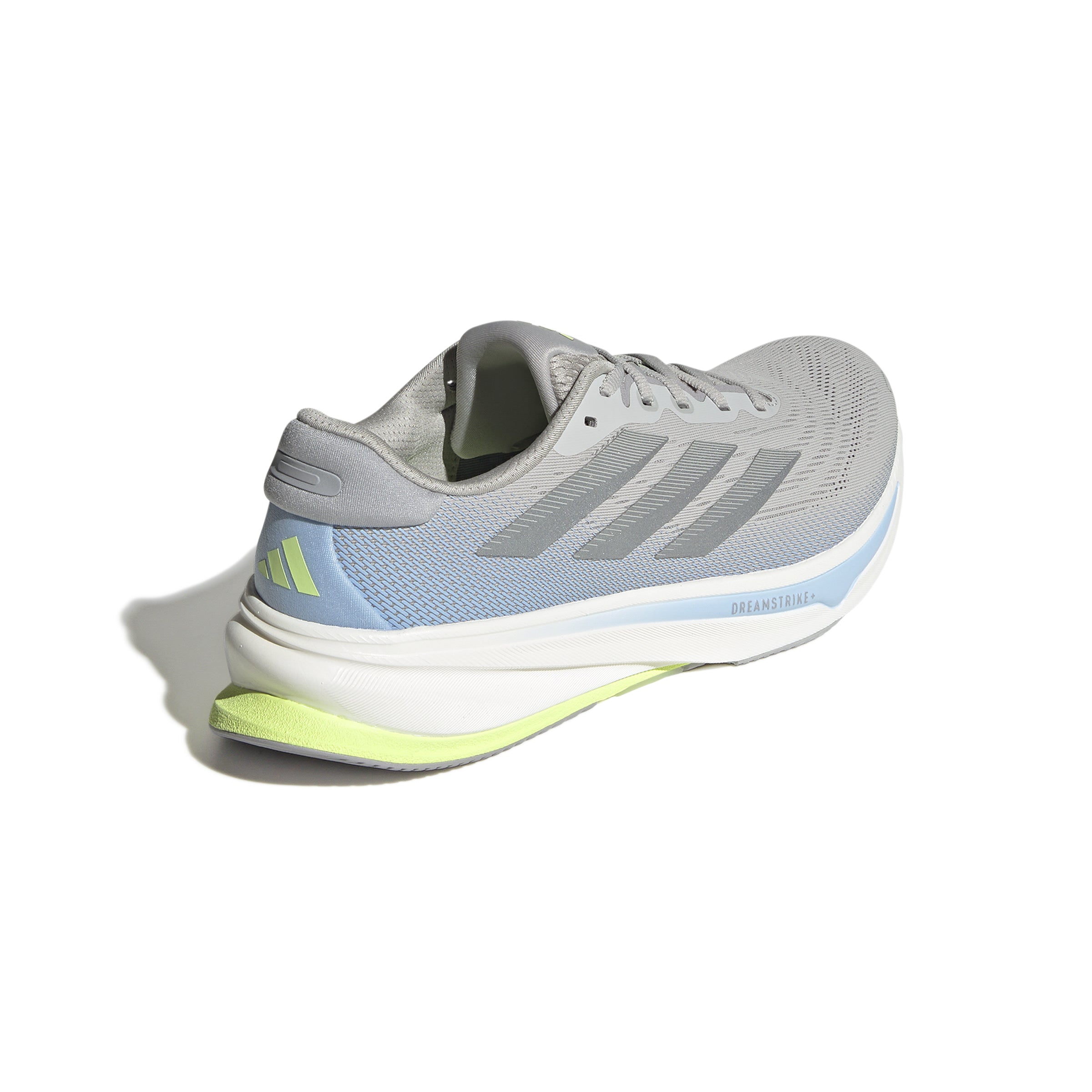 Schrägansicht rechter Schuh von hinten Außenseite