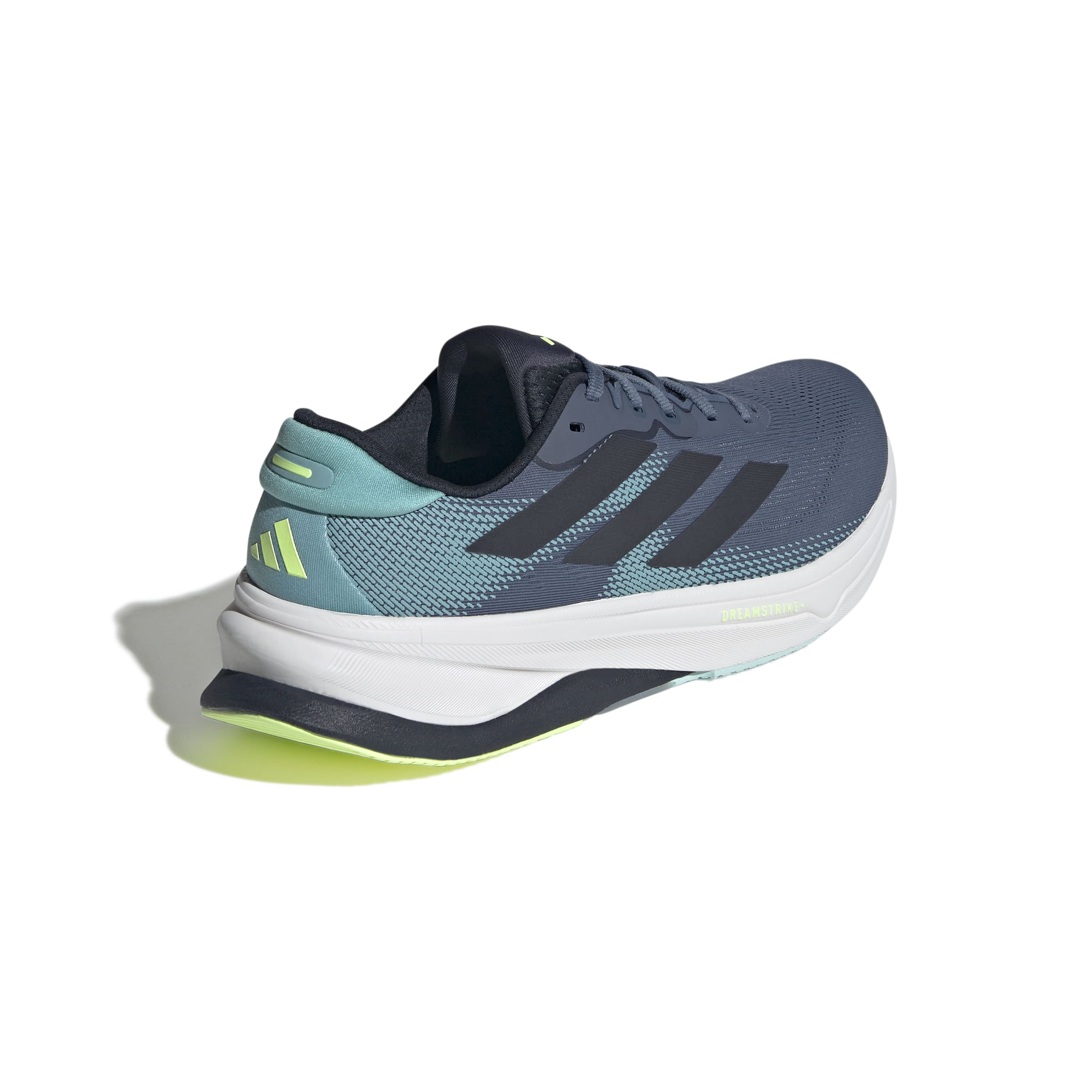 Schrägansicht rechter Schuh von hinten Außenseite
