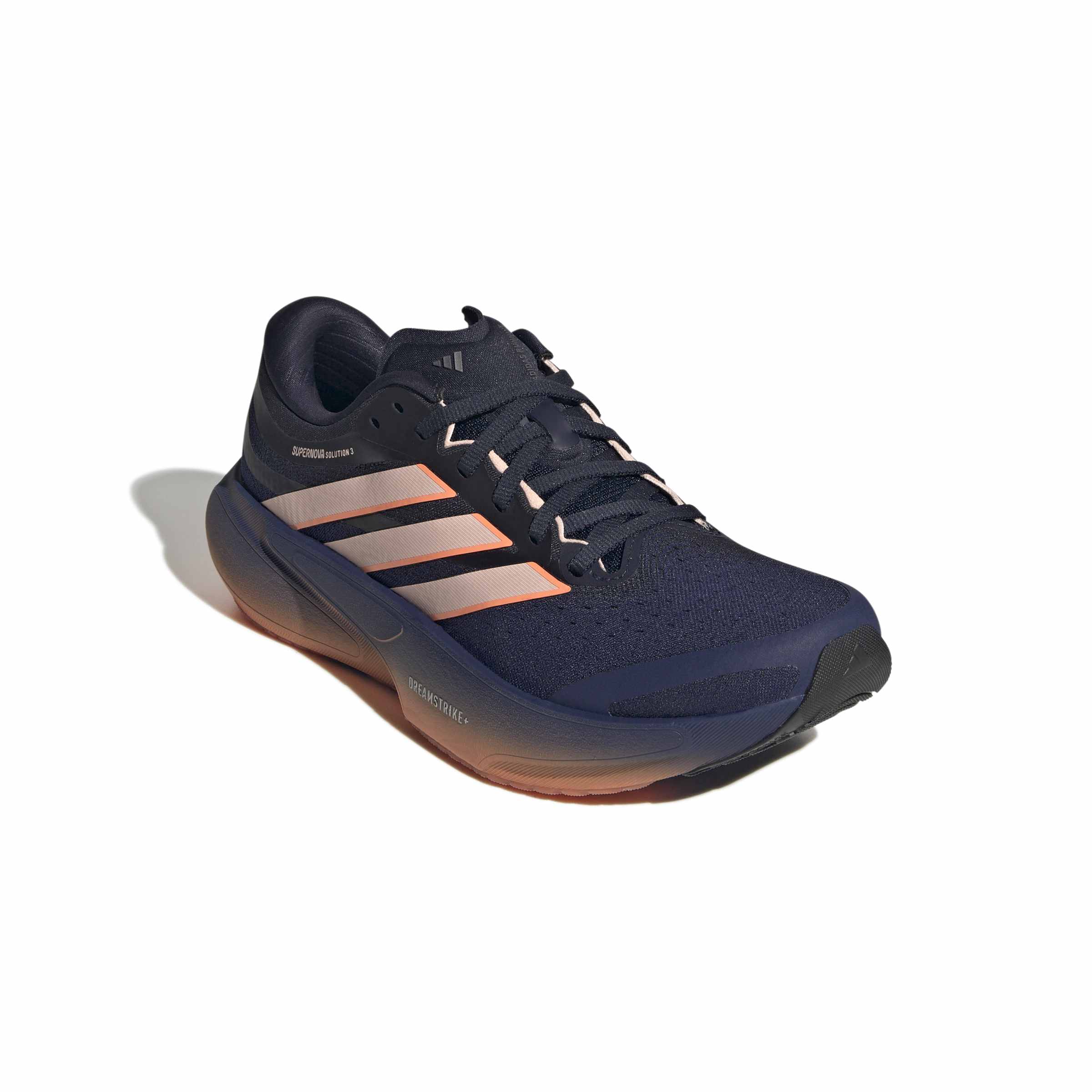 Schrägansicht rechter Schuh von vorne Außenseite