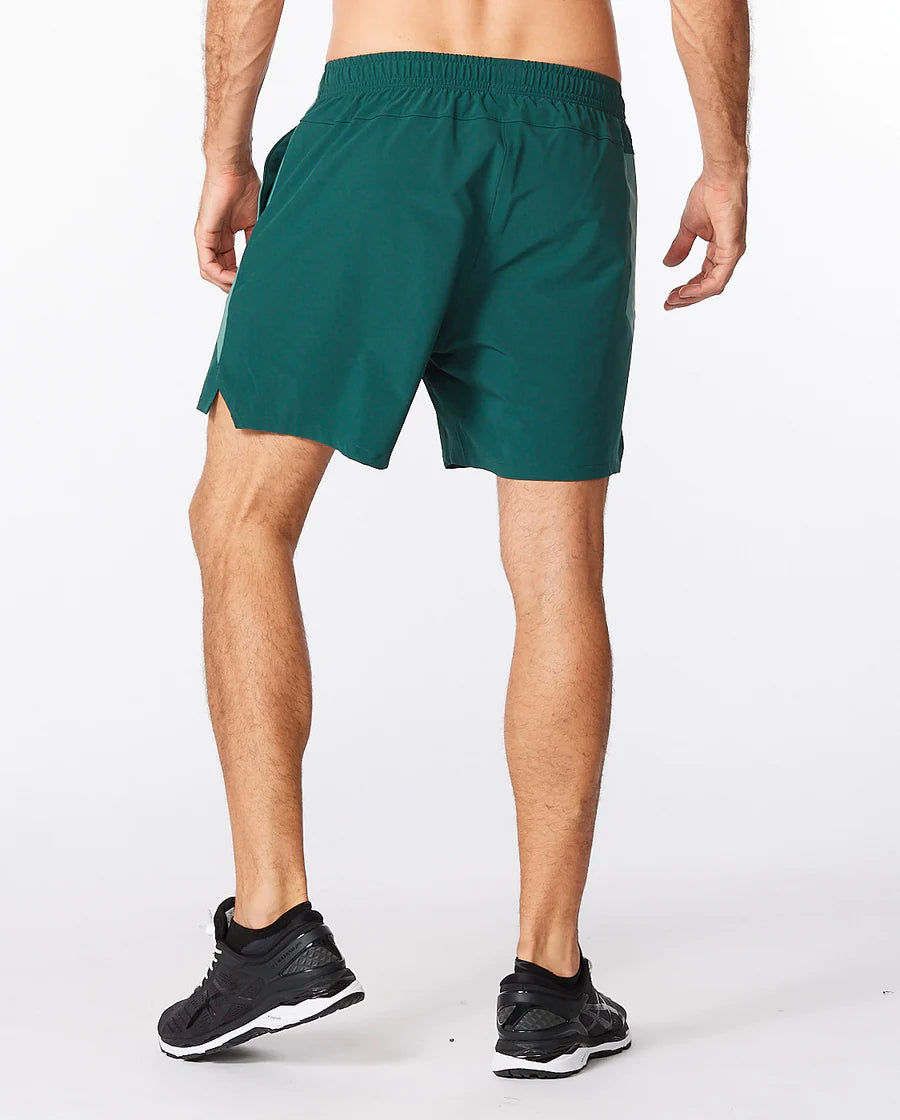 2XU Motion 6 Inch Shorts Herren, Pine/Silver Sage