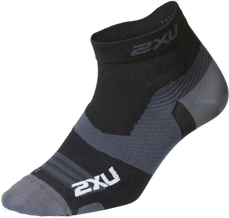 2XU VECTR Ultralight 1/4 Crew Socks, Black/Titan