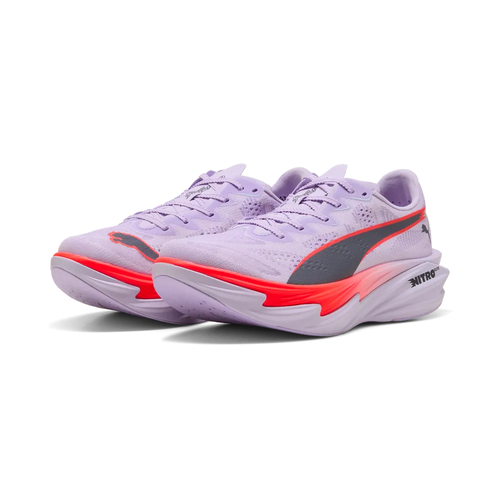 Schrägansicht beide Schuhe