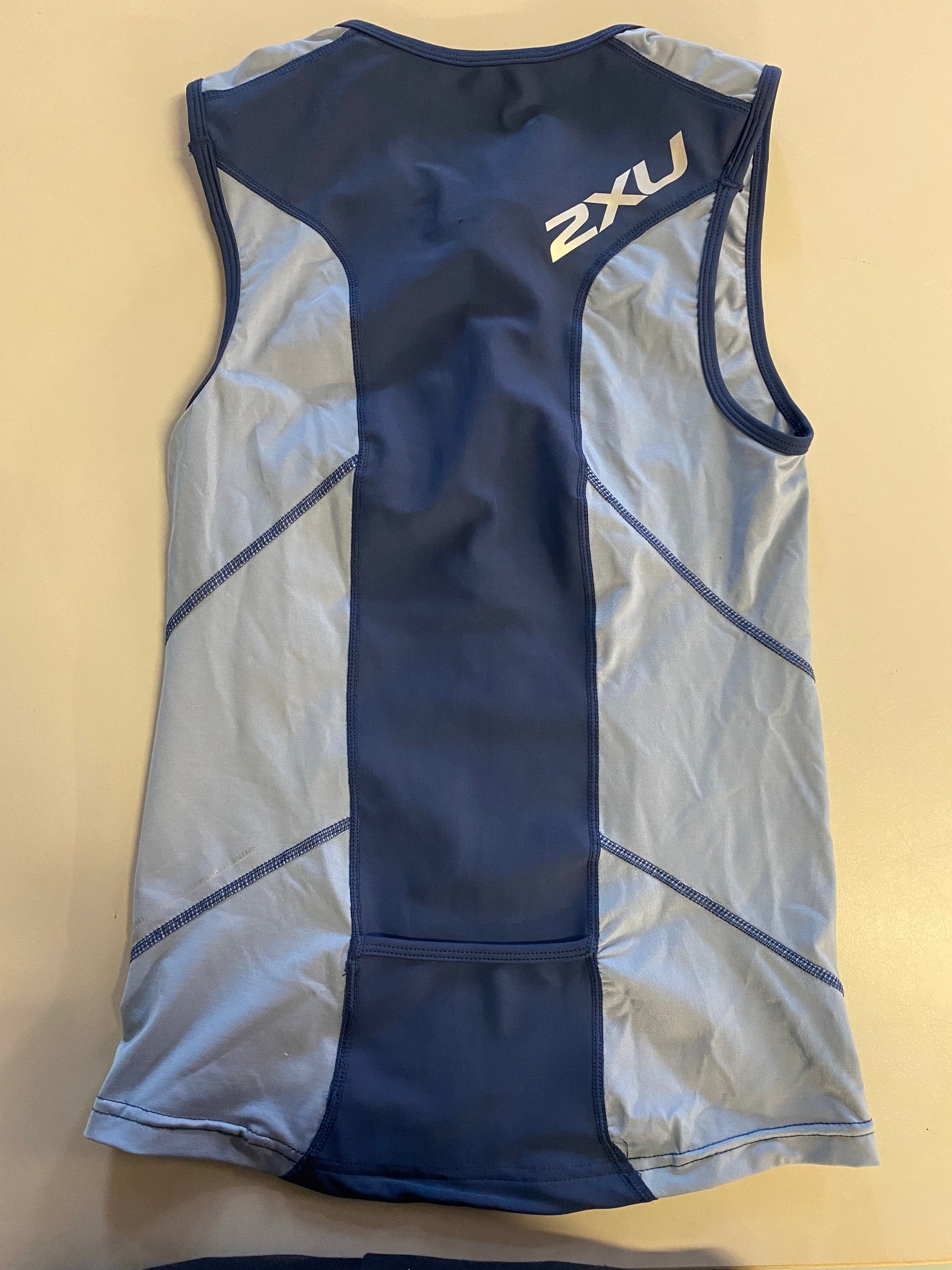 2XU Long Distance Tri Singlet, Damen, indigo/grau