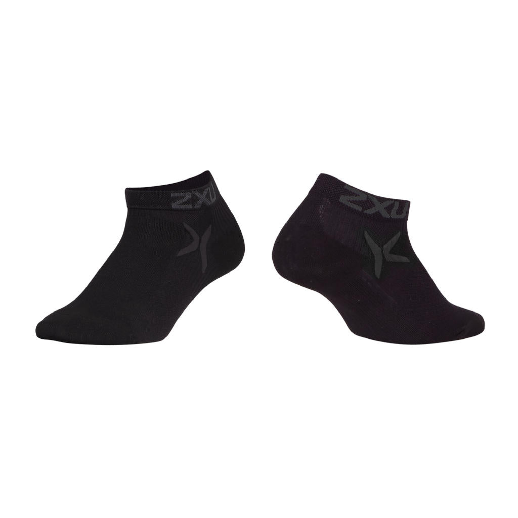 2XU Performance Low Rise Socken, schwarz